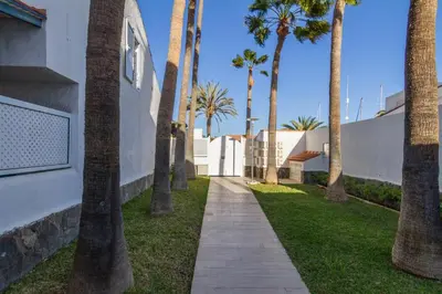 Edificio en el que se encuentra el apartamento