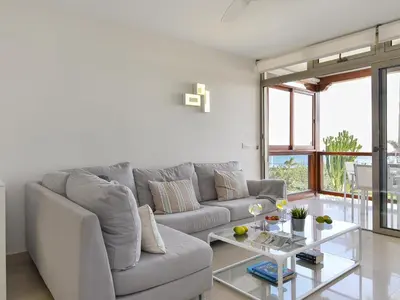 Zona de estar de San Agustin Beach Apartments by VillaGranCanaria
