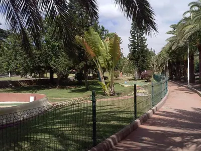 Jardín al aire libre en El Yate