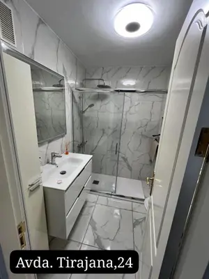 Un baño de Coconoa Beach