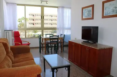 Una televisión o centro de entretenimiento en Céntrico Tinache by CASAS COCODRILO
