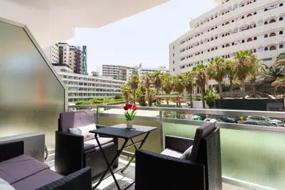 Un balcón o terraza de Luxury apt 1 MINUTE from the Beach of the Dunes
