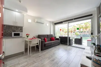 Una cocina o zona de cocina en Luxury apt 1 MINUTE from the Beach of the Dunes