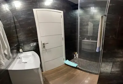 Un baño de PENTHOUSE IN THE SEA, Tauro