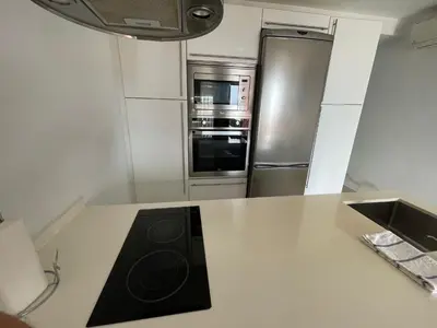 Una cocina o zona de cocina en Sun club playa del águila by la piedra viva