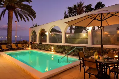 Piscina en o cerca de Chalet Golden Sahara by VillaGranCanaria