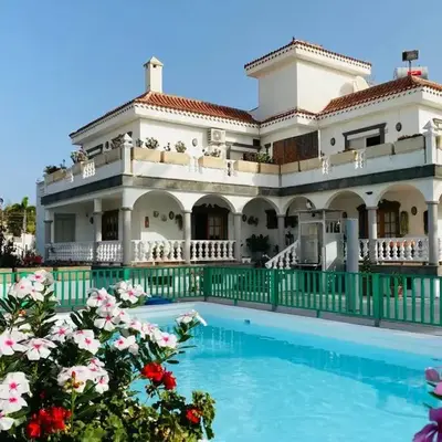 2 Apartments with private pool at Villa Diaz Aleman