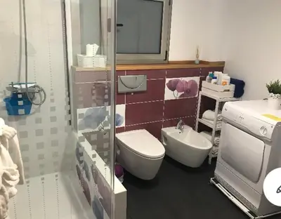 Un baño de Atico bailadero