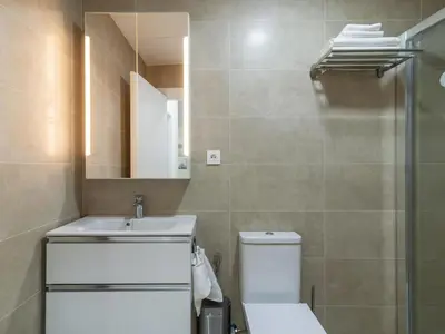 Un baño de GuestReady - Nuevos Livian Suites Las Palmas