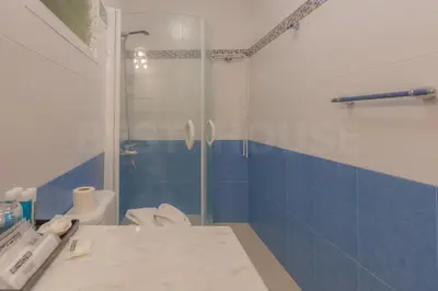 Un baño de Rural Apartments with Community Pool