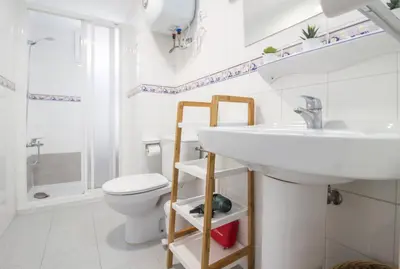 Un baño de Corner Las Canteras Beach by CanariasGetaway