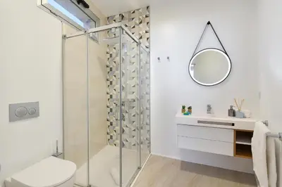 Un baño de Joviano by VillaGranCanaria