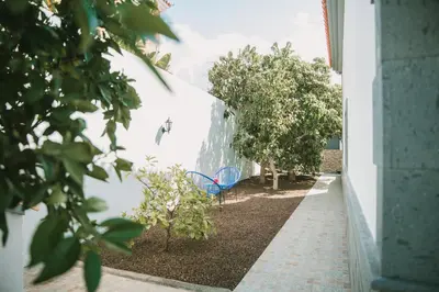 Jardín al aire libre en Villa Cervantes Sonnenland con piscina privada climatizada