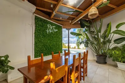 Jardín al aire libre en Lunatika house