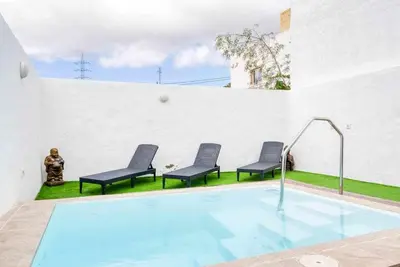 Piscina en o cerca de Villa Adrián