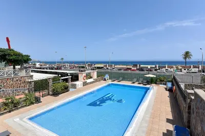 Piscina en o cerca de Chalet Santa Ana 19 by VillaGranCanaria
