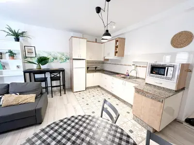 Una cocina o zona de cocina en Velarde Deluxe Beach Flat byCanary365
