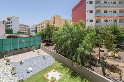 Jardín al aire libre en GuestReady - Arenas 104 - Playa del Ingles JF