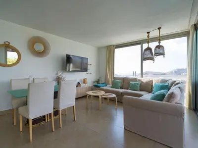 Una televisión o centro de entretenimiento en Salobre Villas Golfers