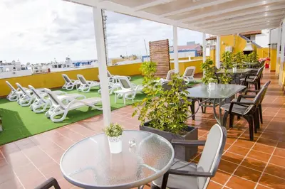 Un balcón o terraza de Charming Apartment in Puerto de Mogán - 80m², Mountain/Sea View