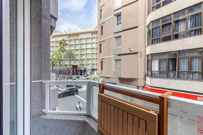 Un balcón o terraza de Lovely Hygge Flat in Las Canteras Beach
