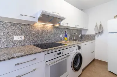 Una cocina o zona de cocina en Las Canteras Ocean View