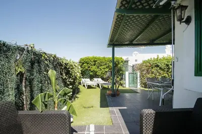 Jardín al aire libre en cozy & modern bungalow w/private garden bbq+wifi