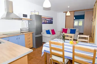 Una cocina o zona de cocina en Comfortable apartment in Lomo Quiebre, sea view and mountain