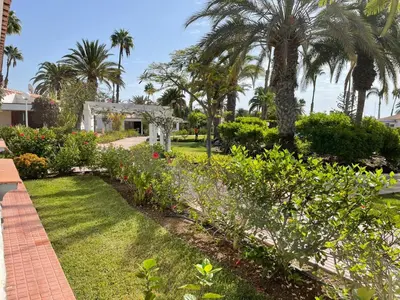 Jardín al aire libre en Rosa Golf