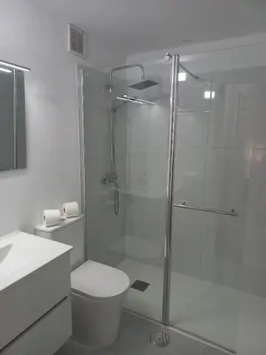 Un baño de Bungalow Maspalomas, Campo Internacional