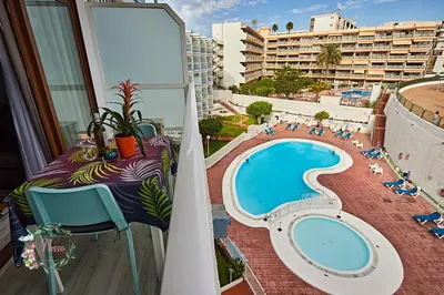 Piscina en o cerca de Parrot's House- Yumbo center