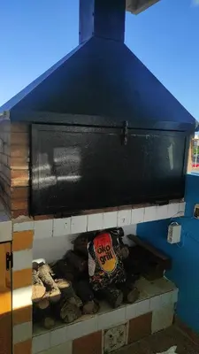 Barbacoa disponible para clientes en el apartamento