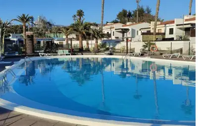 Piscina en o cerca de Bungalow Colorado with garden #4