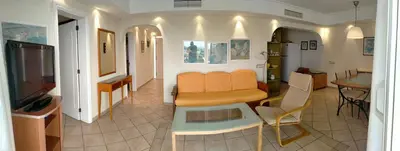 Una televisión o centro de entretenimiento en ROCAS ROJAS OCEAN VIEW SAN AGUSTIN