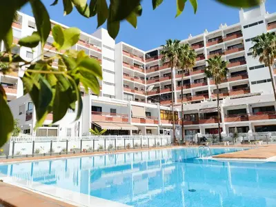 Piscina en o cerca de Wonderful beach holiday home in playa del ingles