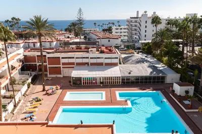 Piscina en o cerca de Wonderful beach holiday home in playa del ingles