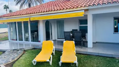 Un patio o zona al aire libre en GuestReady - Sun Club 364 - A