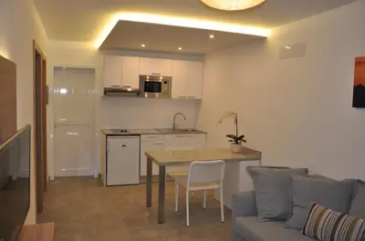 Una cocina o zona de cocina en Alsol Los Leones Bungalows - Adults Only
