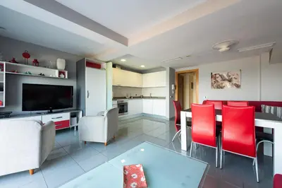Una cocina o zona de cocina en Incredible terrace ocean views By CanariasGetaway