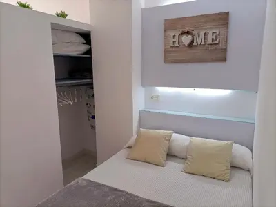 Plano de Cómodo apartamento al lado de la playa de Las Canteras
