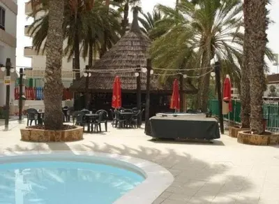 Piscina en o cerca de Estudio mondrian