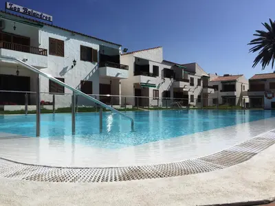 Piscina en o cerca de Balandros Apartment, nice beach, wifi, confortable