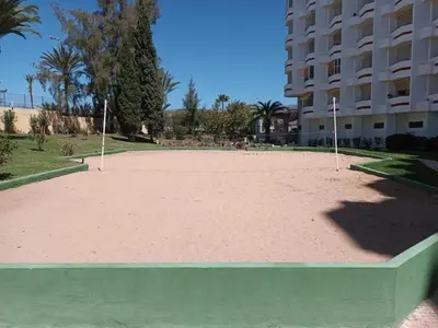 Instalaciones para jugar a tenis o squash en DAC HOME AGAETE PARQUE o alrededores
