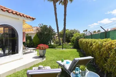 Jardín al aire libre en Bungalow Sun Club EM259A by VillaGranCanaria