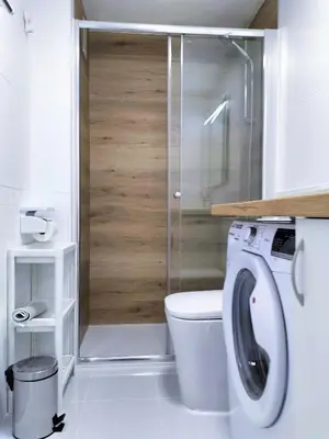 Un baño de Sunny Suite Tanife by Yumbo