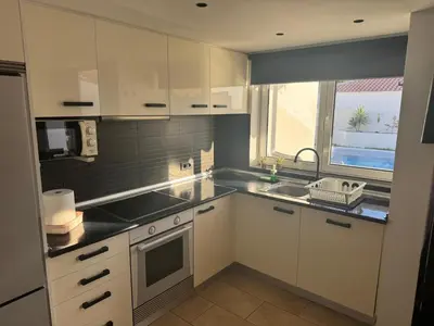 Una cocina o zona de cocina en Bungalow Tauro