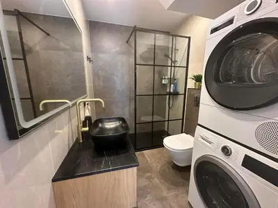 Un baño de BIG sun terrace renovated 2-bedroom luxury duplex