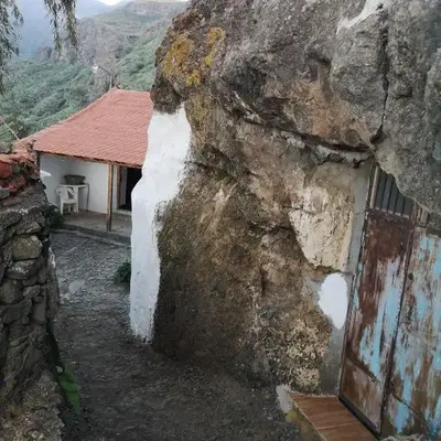 La Cueva Refugio