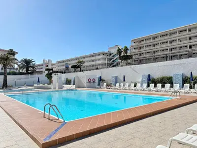 Piscina en o cerca de Cosy Garden View Apartment Tinache