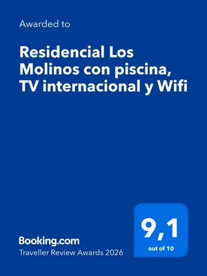 Plano de Residencial Los Molinos con piscina, TV internacional y Wifi